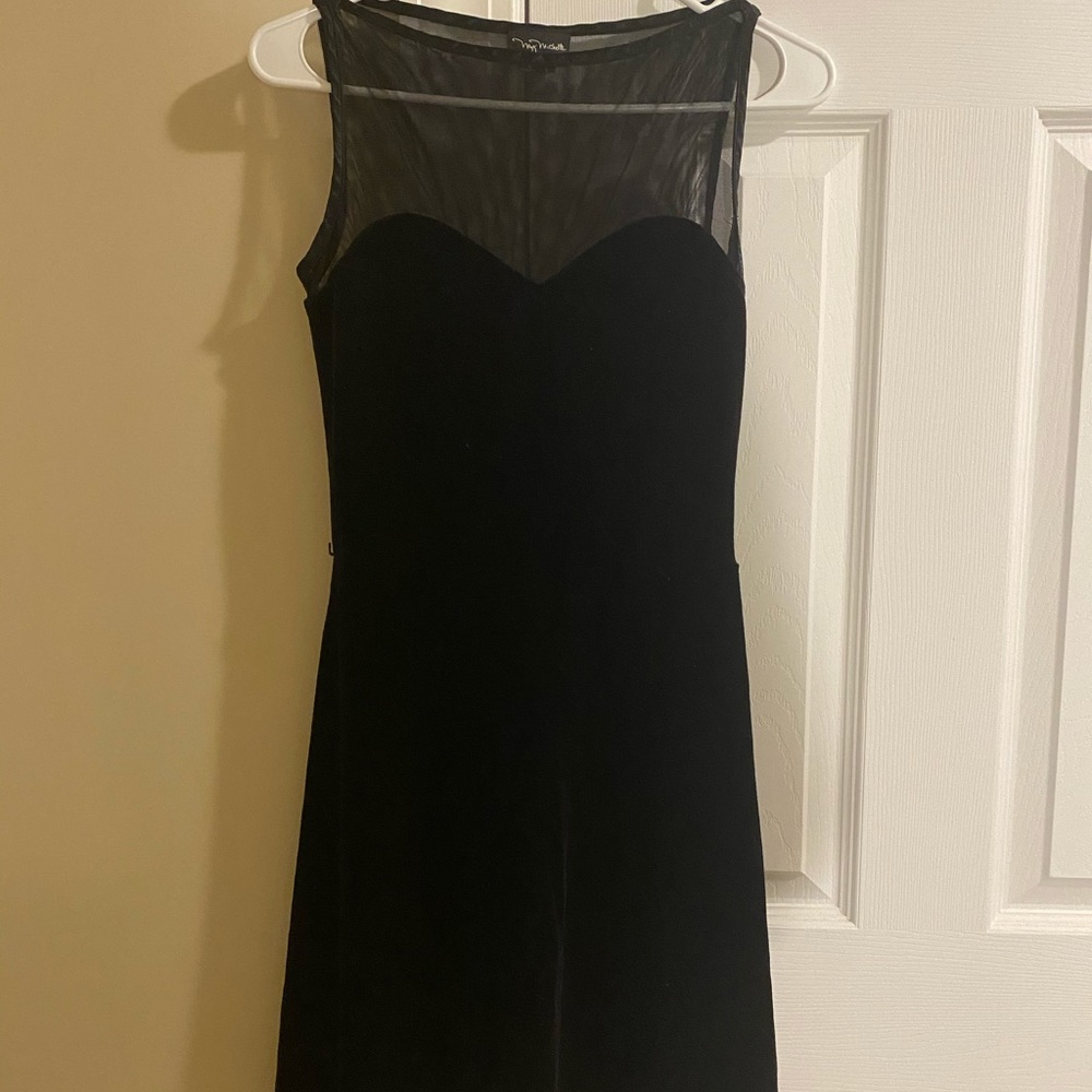 Mini velvet dress